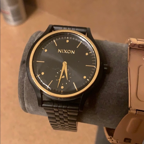 Nixon watches - Picture 5 of 6